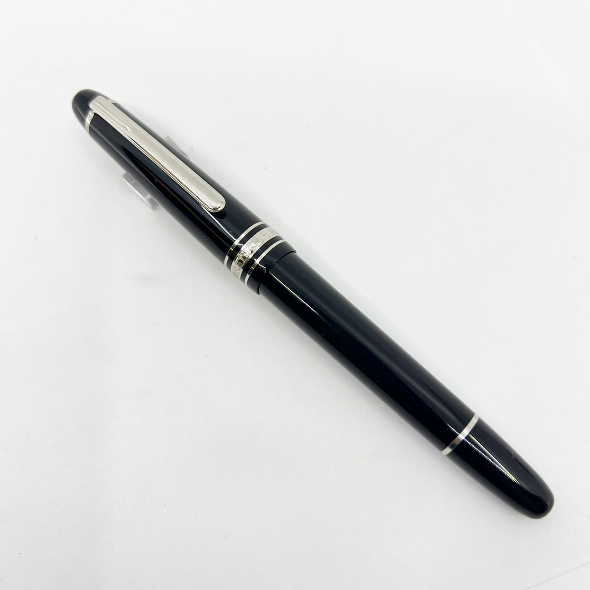 Montblanc P145 Classique Platinum Plated Trim Fountain Pen -  Medium 14kt Gold Nib
