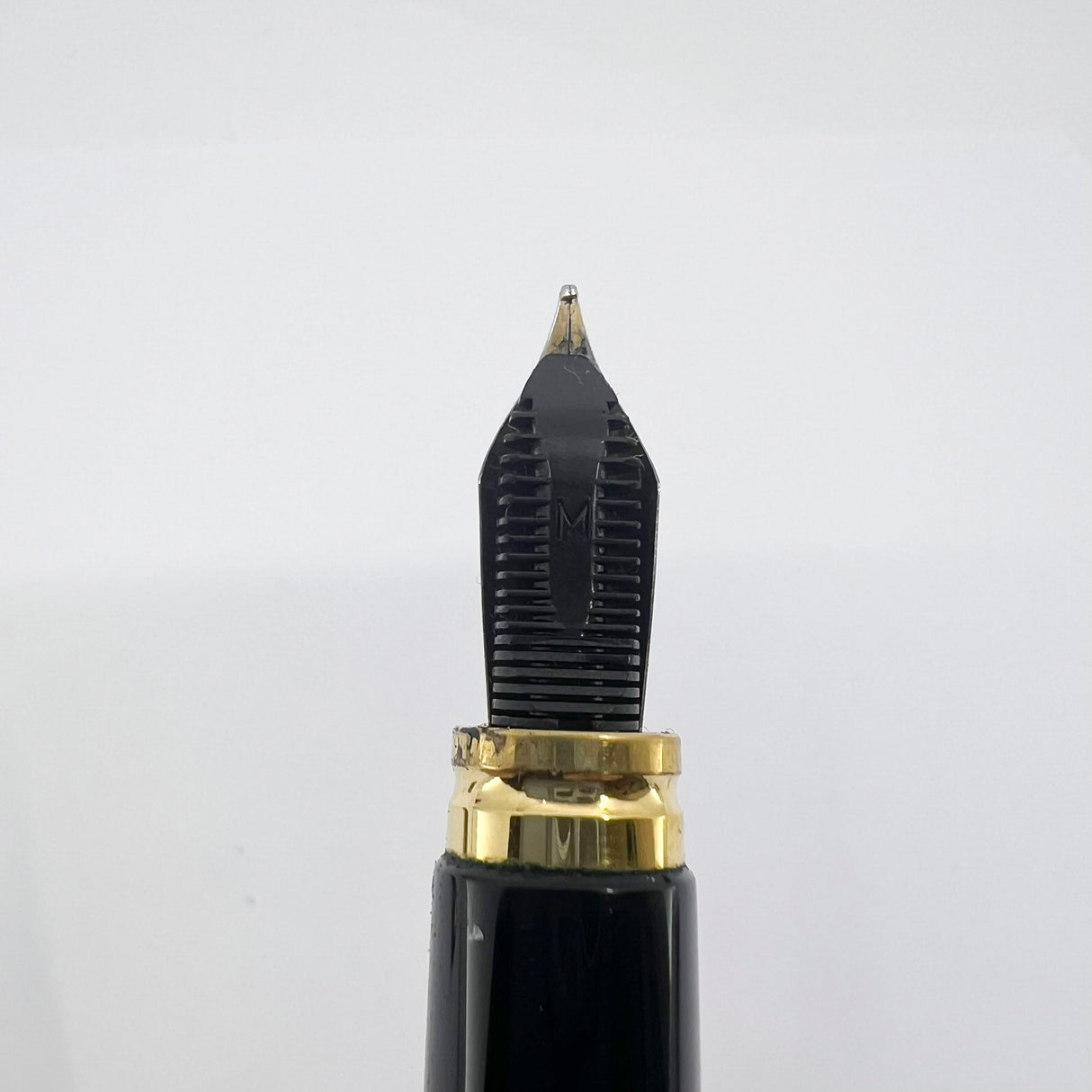 Waterman Patrician Green Marble Lacquer Fountain Pen- Medium 18kt Gold  Nib