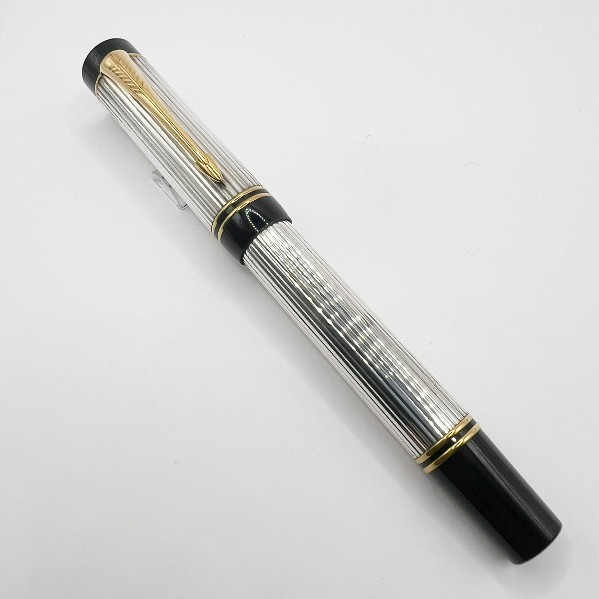 Parker Duofold Centennial (Largest Size)  Sterling Silver Fountain Pen - Medium  18kt Gold Nib