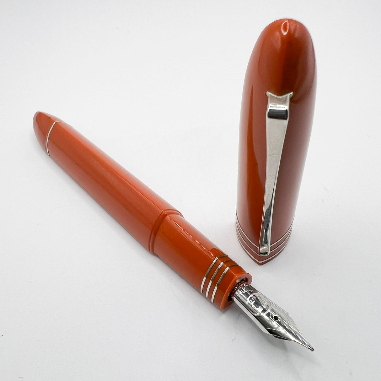 OMAS #360 for Armando Simoni Club Orange Triangulated  Fountain Pen (Circa 1999) - Medium 18kt Gold Nib