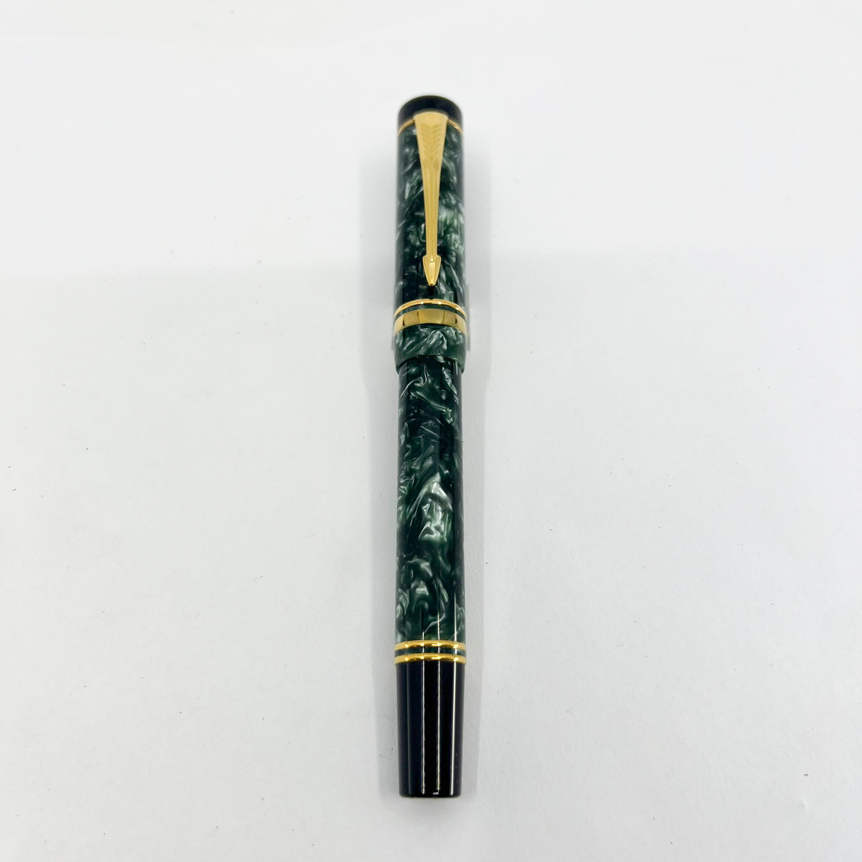 Parker International Green Marble Duofold Fountain Pen (Circa 1989) - Medium 18kt Gold Nib