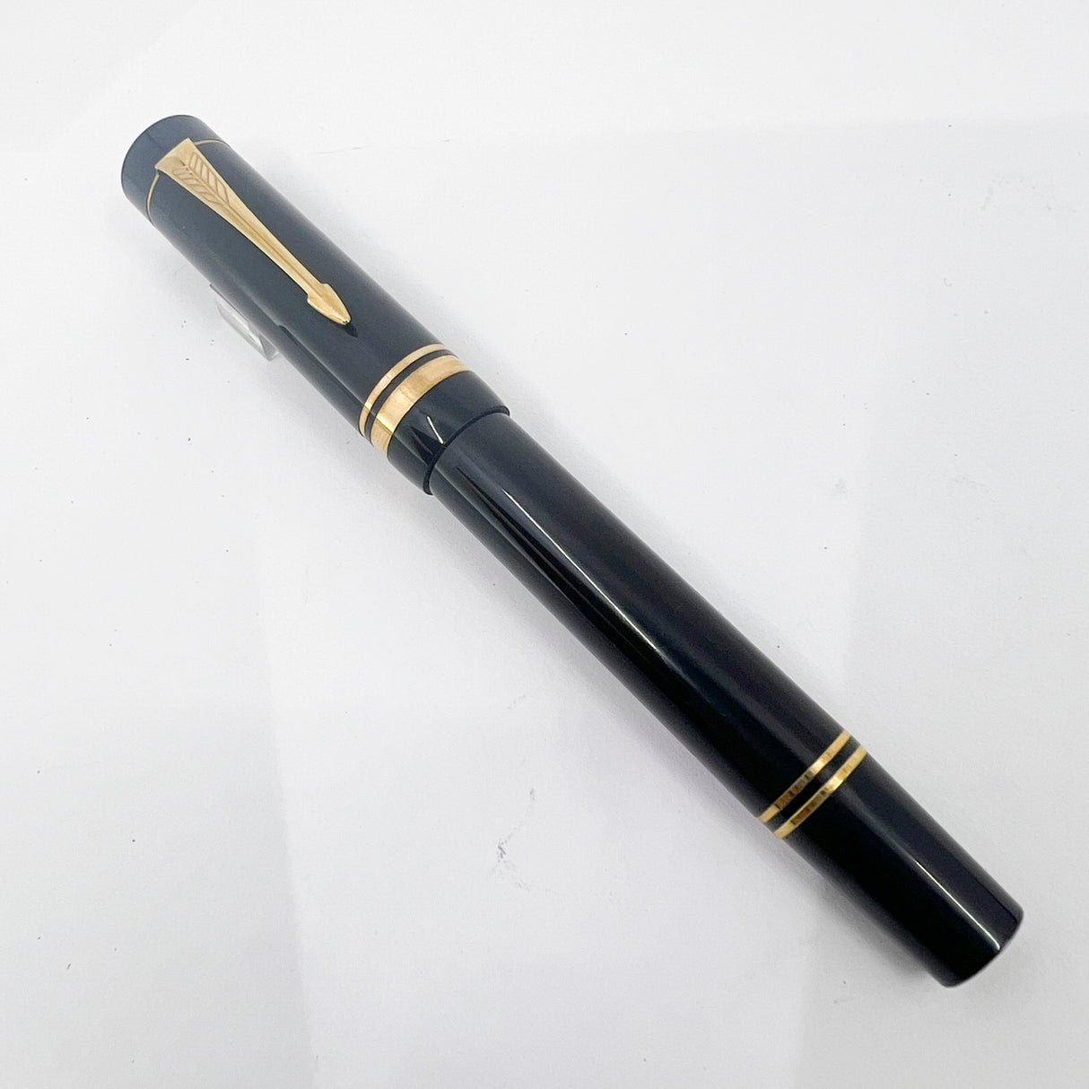 Parker Duofold Centennial (Largest) Black  Fountain Pen - Broad Oblique #91 18kt Gold Nib (Circa 1989)