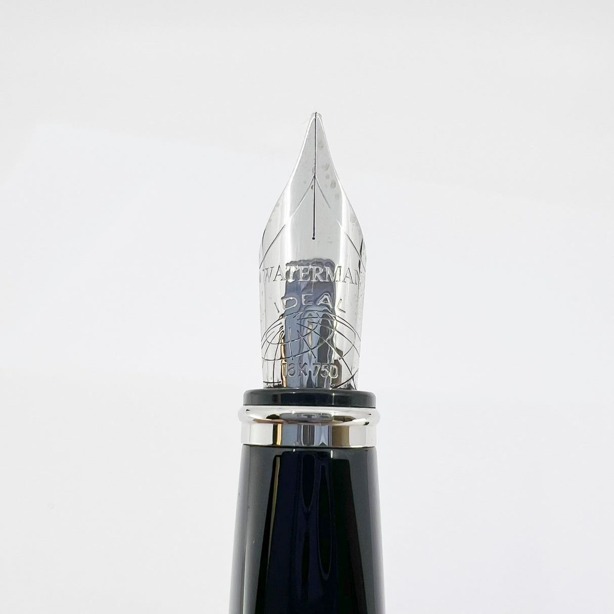 Waterman Oversized Exception Black Fountain Pen - 4-Sided Body  with 2 Sides of Charcoal Stripes -  Medium 18kt Gold Nib