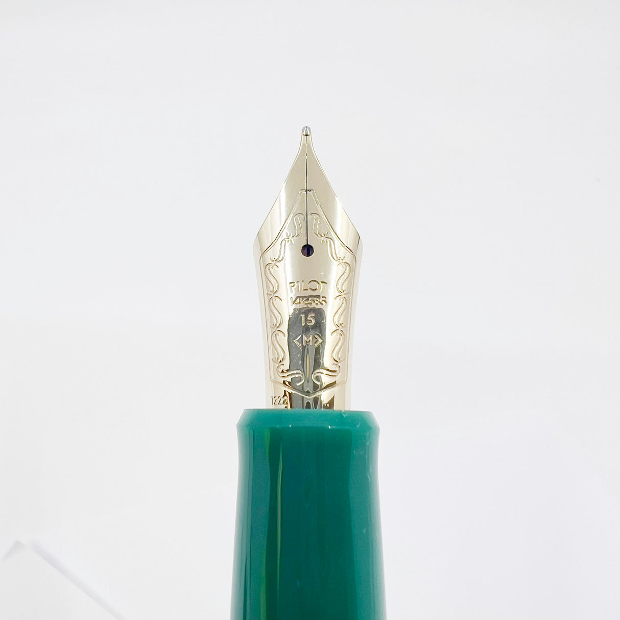 Pilot Custom 743 Verdigris Fountain Pen - Medium #15 14kt Gold Nib
