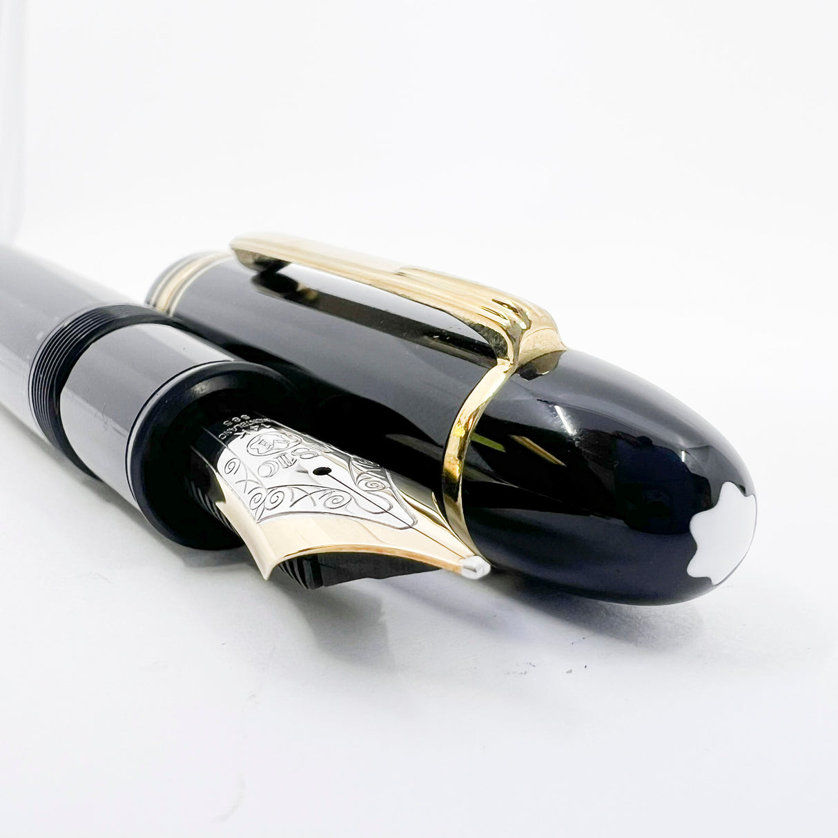 Montblanc Meisterstuck #149 Fountain Pen - Largest Of The Meisterstucks - Flexible Stub-like Medium 14kt Gold Nib