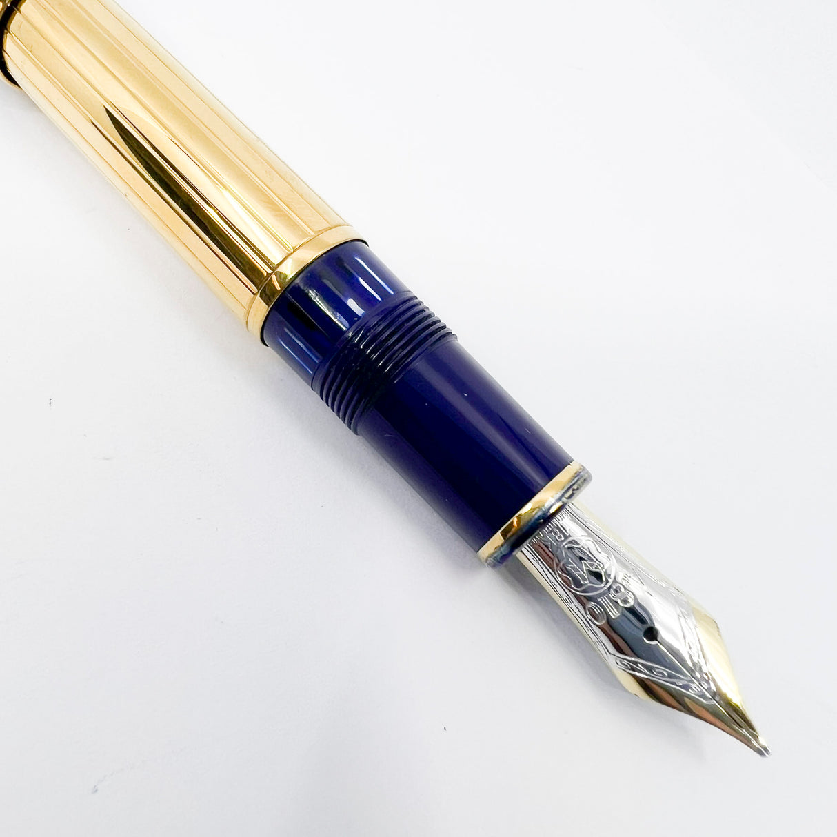 Montblanc Ramses II Special Edition LeGrand #146 Fountain Pen - Medium 18kt Gold Nib