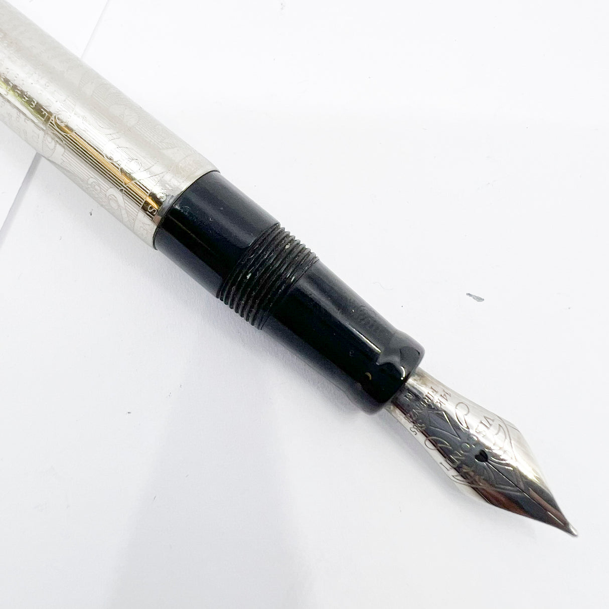 Visconti Giacomo Leopardi Sterling Silver Limited Edition Fountain Pen - Medium 14kt Gold Nib