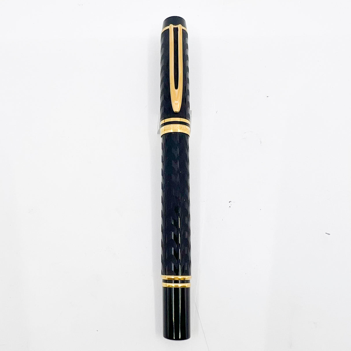 Waterman Man 100 Opera Black Chased  Fountain Pen - Fine 18kt Gold Nib
