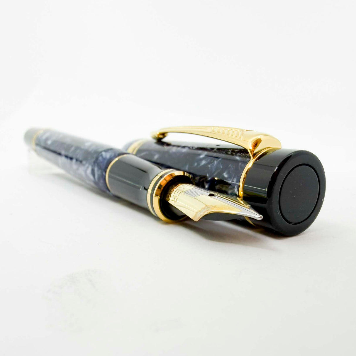 Parker International Duofold Blue Marble Fountain Pen - Fine 18kt Gold Nib
