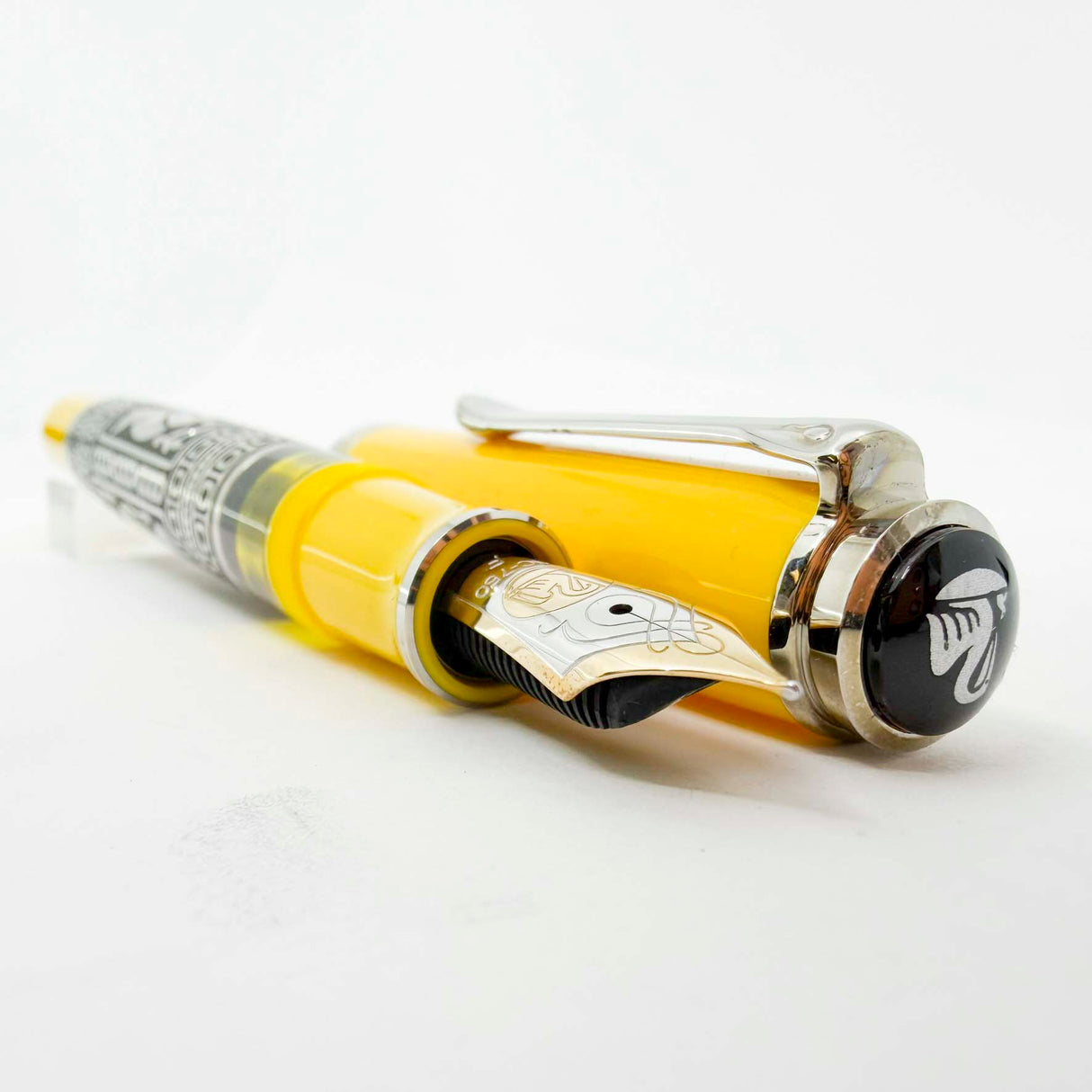 Pelikan M910 Yellow Toledo Sterling Silver Fountain Pen - Fine 18kt Gold  Nib