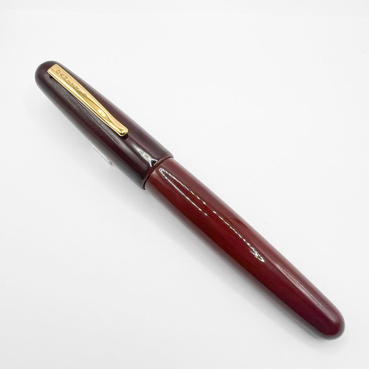 Danitrio Tami-Nuri Red  Urushi  Hand Painted Lacqueron Mikado Over-Sized Fountain Pen  - Fine 18kt Gold Nib
