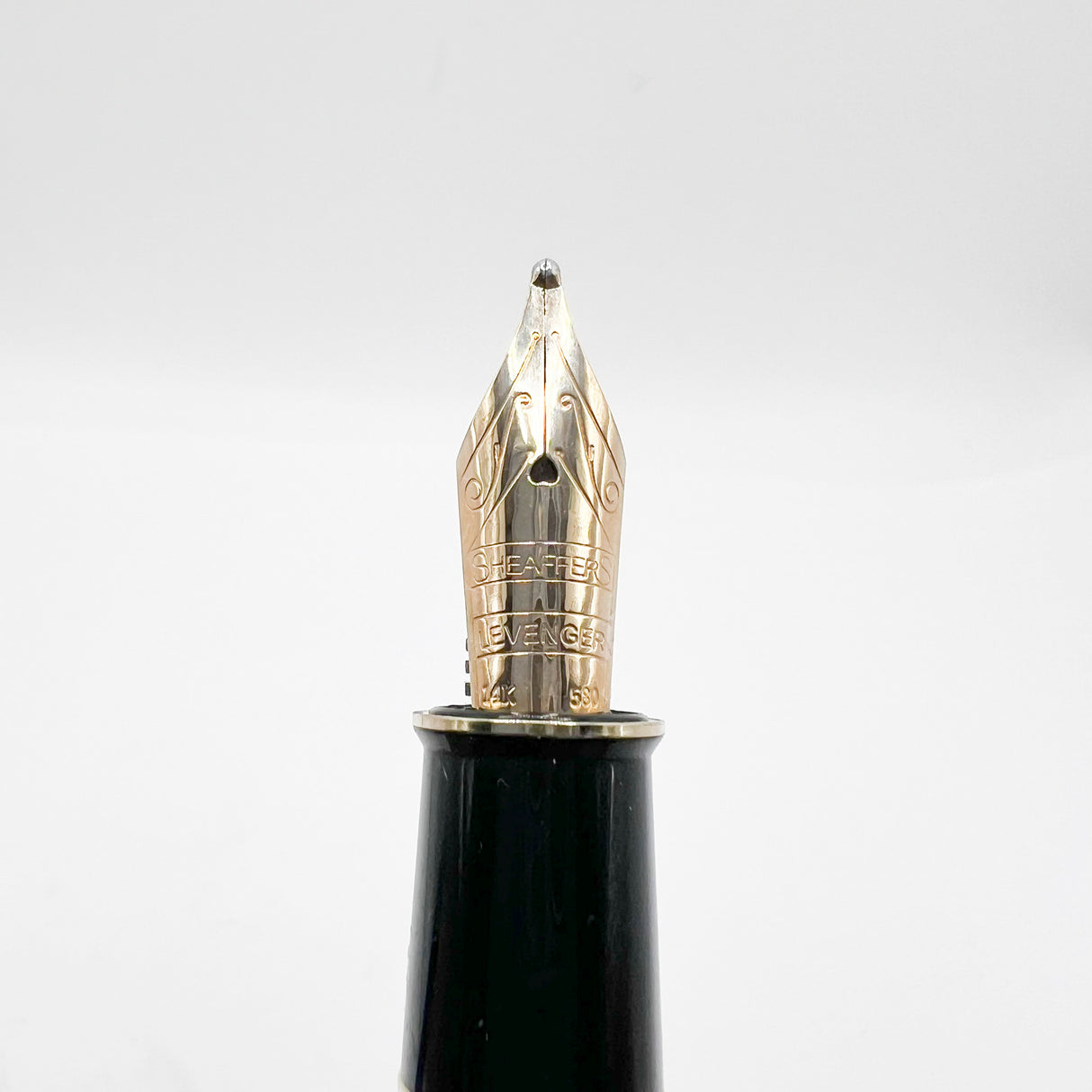Sheaffer for Levenger Translucent Mediterranean Blue Connaisseur Fountain Pen -  Broad 14kt Gold Nib