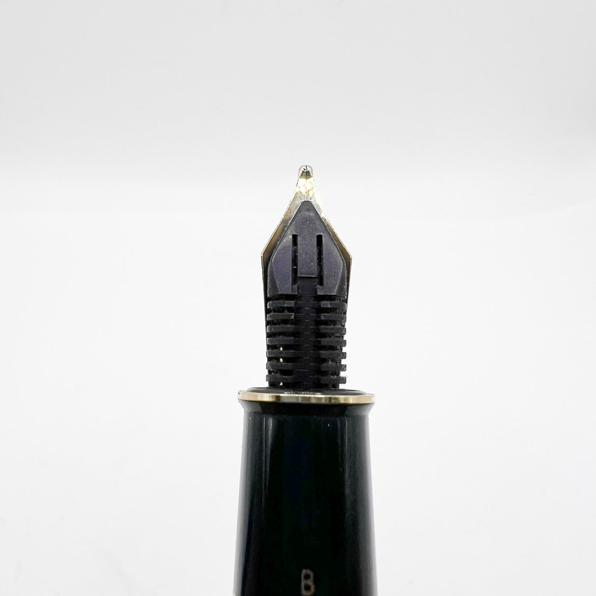 Sheaffer for Levenger Translucent Mediterranean Blue Connaisseur Fountain Pen -  Broad 14kt Gold Nib