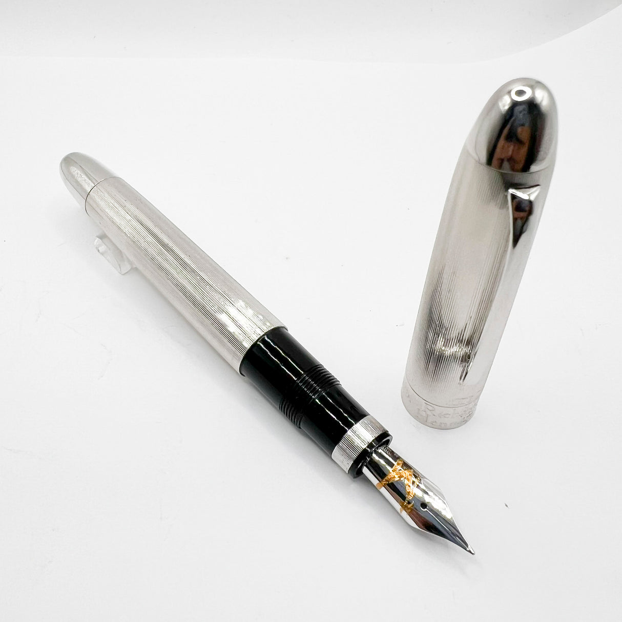 OMAS Large Ogiva Style Richard Hennessy Cognac Special Edition  Fountain Pen - Medium 18kt Gold Nib