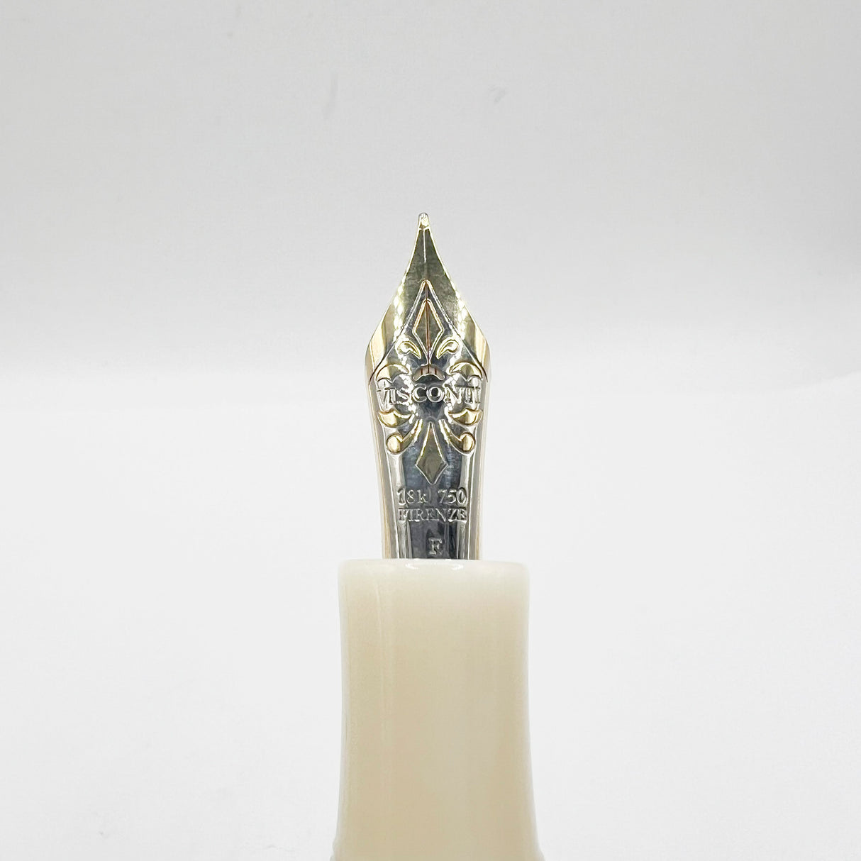 Visconti Knights Templar Limited Edition Fountain Pen -  Fine 18kt Gold Nib