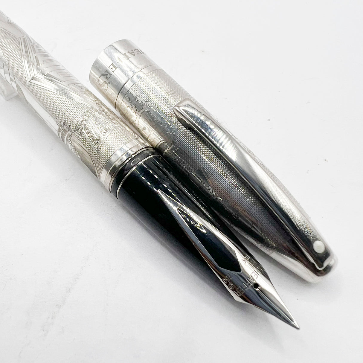 Sheaffer Roaring Twenties Sterling Silver Limited Edition Fountain Pen -  Medium 18kt Gold Nib