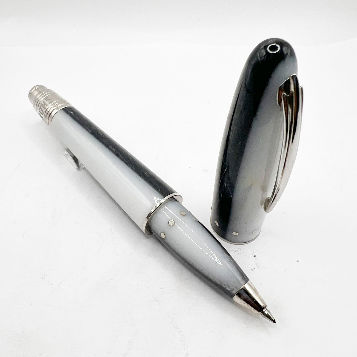 Nettuno (Italy)  "Shark" Oversized Convertible Rollerball/Ballpoint Limited Edition # 31/400
