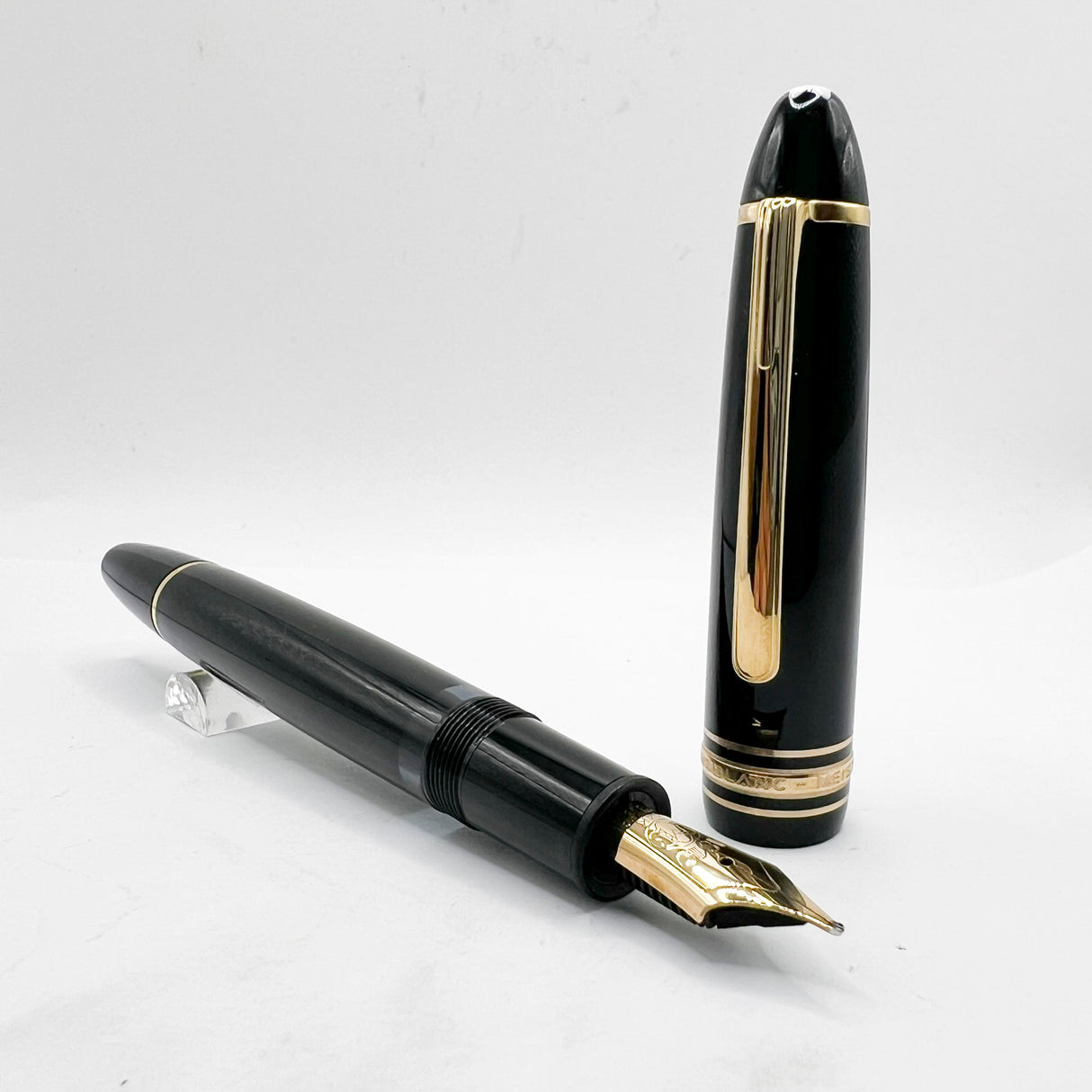 Montblanc Meisterstuck Black Resin #146 LeGrand Fountain Pen -  Medium 14kt Gold Nib