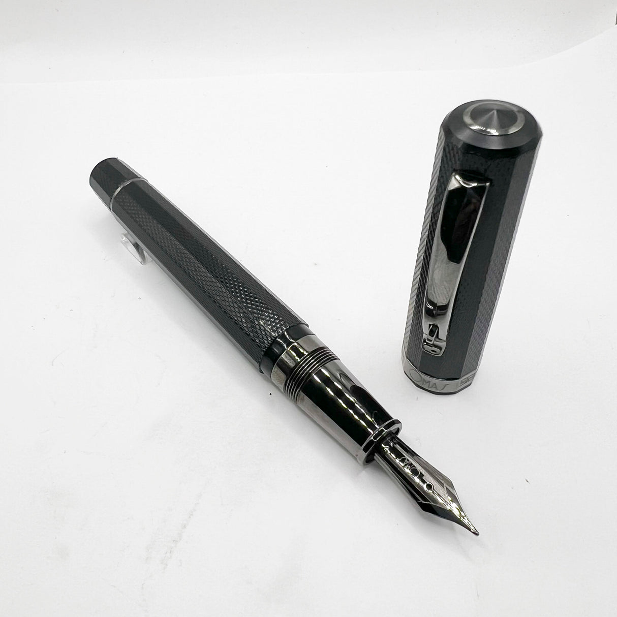 OMAS Arte Italiana "Noir" Large Paragon Guilloche Fountain Pen - Medium 18kt Gold Nib