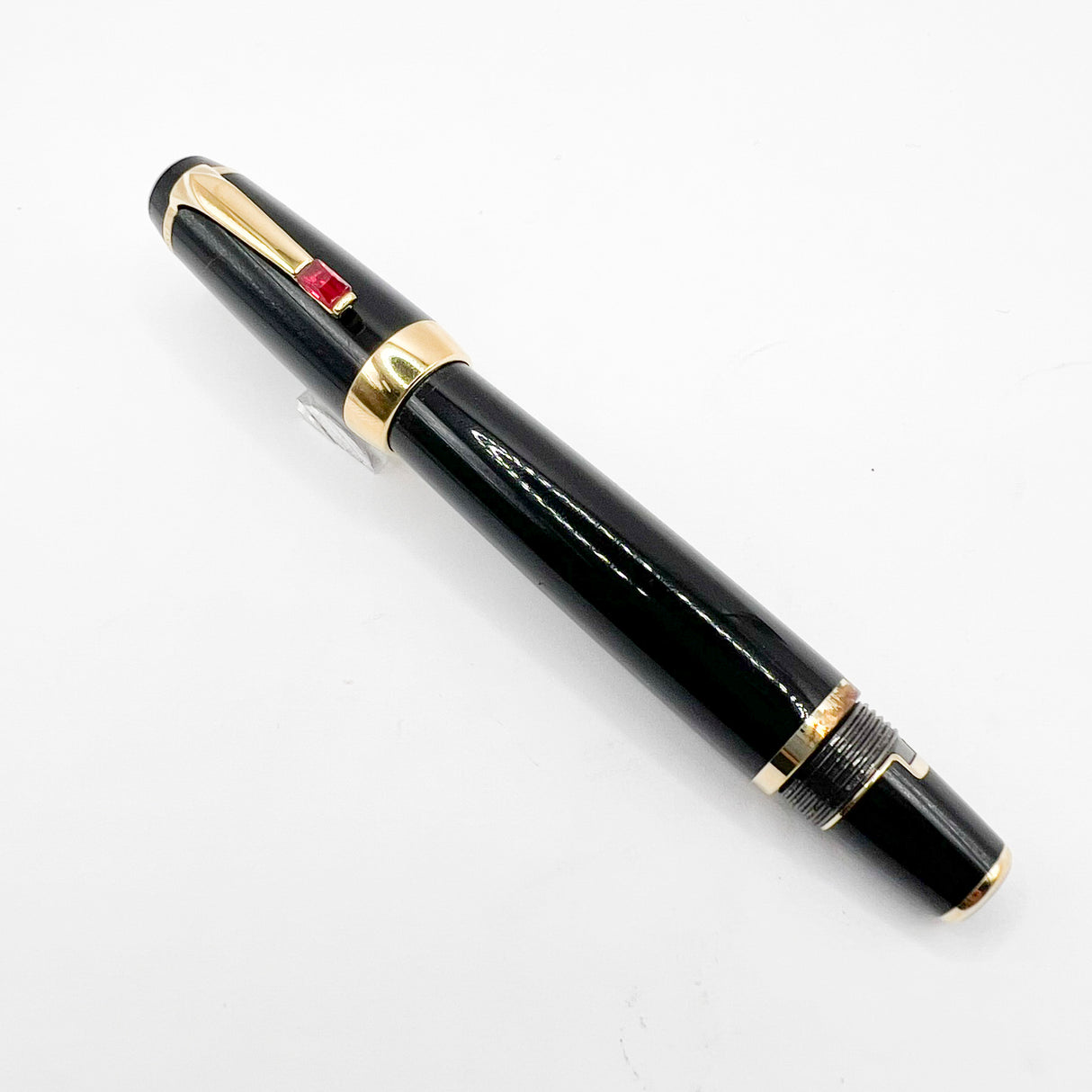 Montblanc Boheme Black Retractable Nib Fountain Pen- Fine 14 Kt Gold Nib