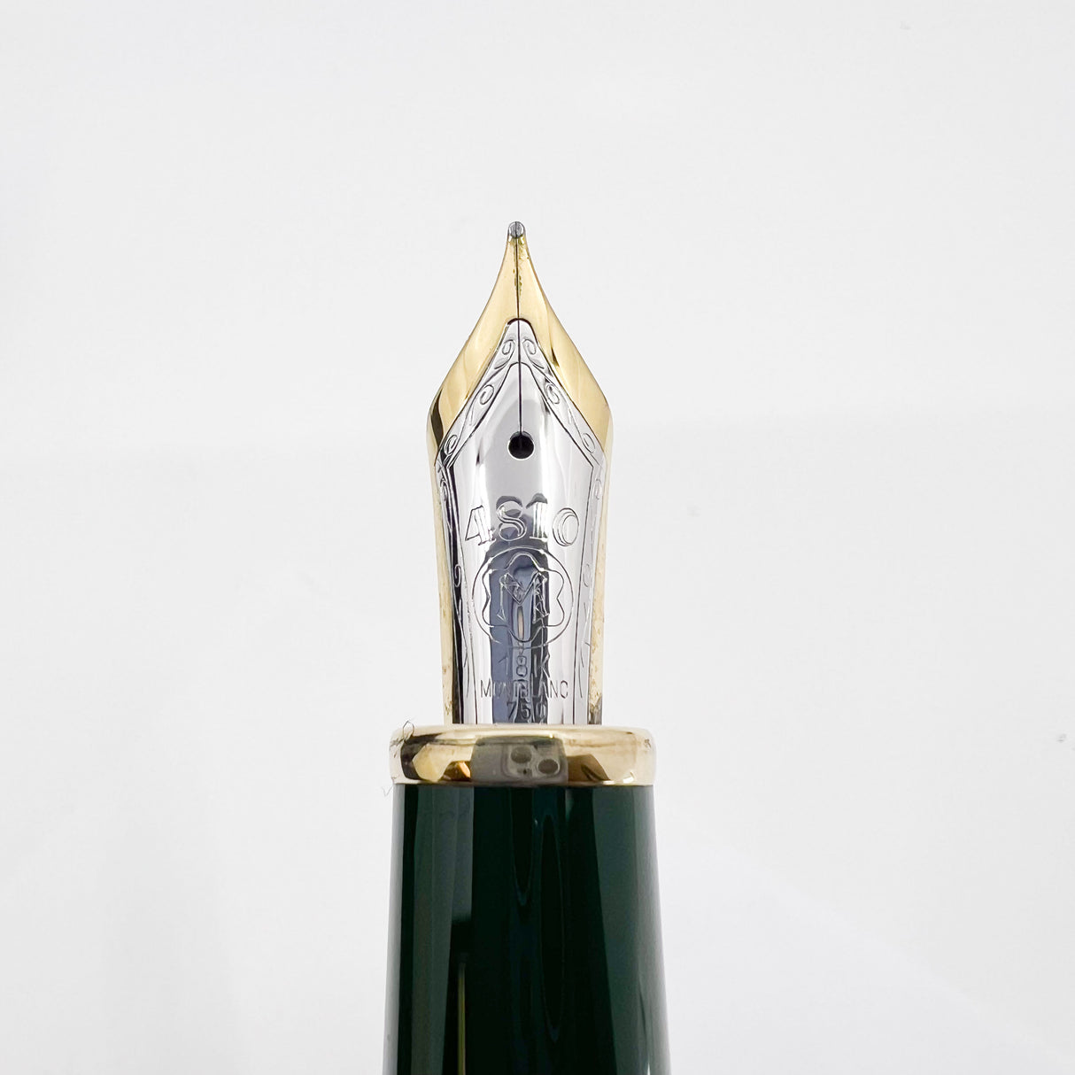 Montblanc Czar Nikolai LeGrand Fountain Pen - Malachite Cap/Gold Vermeil Barrel - Medium 18kt Gold Nib