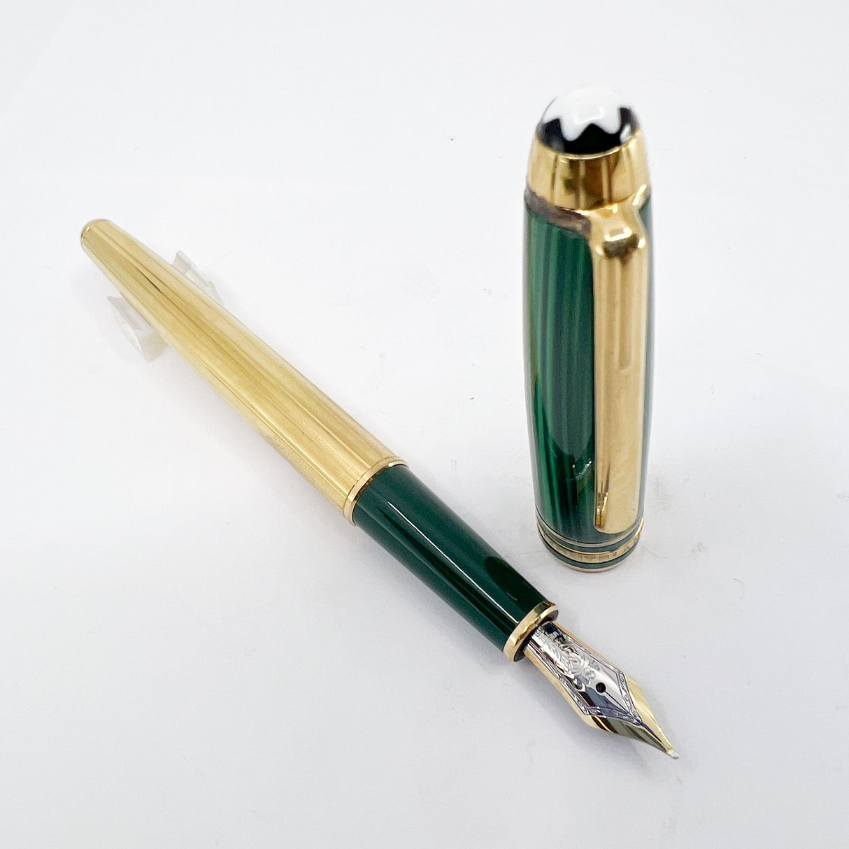 Montblanc Meisterstuck Solitaire  Czar Nikolai Classique 144 Malachite Cap/Vermeil Barrel Fountain Pen