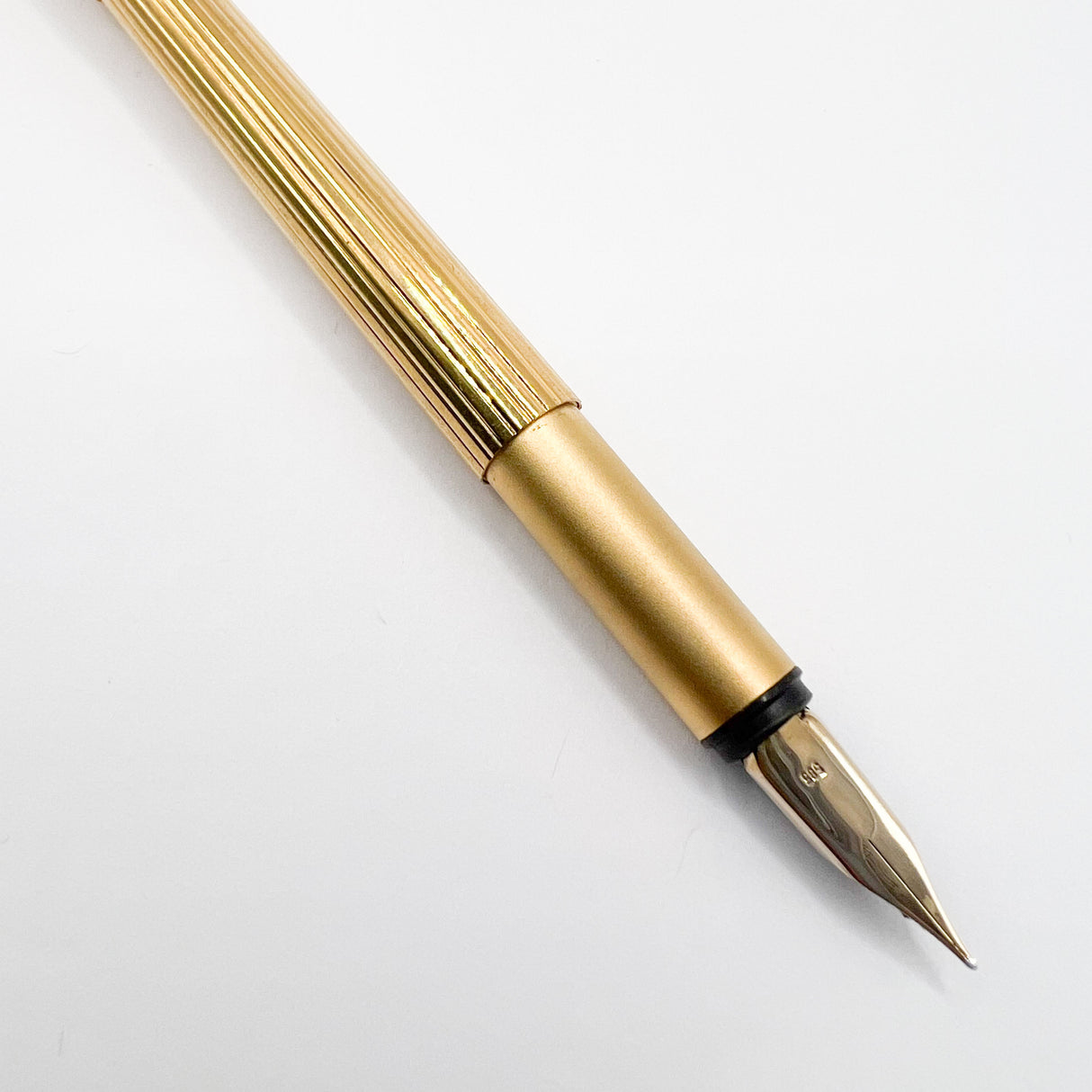 Montblanc Noblesse Gold-Plated Fluted Vertical Lines Fountain Pen  - Extra Fine 14kt Gold Nib