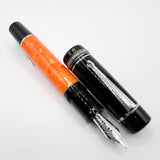 Delta - The Medium Original  DolceVita Sterling Silver Trim Fountain Pen - Medium 18kt Gold Nib