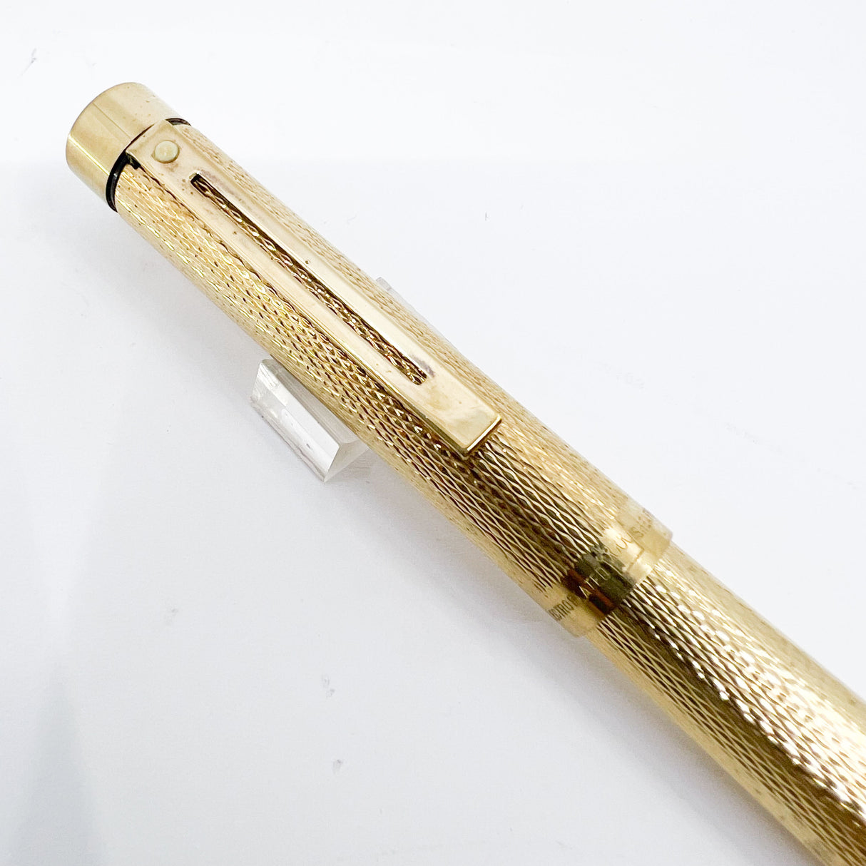 Sheaffer Full-Size Targa Gold-Plated Barleycorn Fountain Pen - Medium 14kt Gold Nib