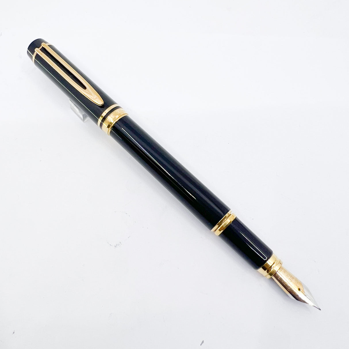 Waterman Man 100 Black Fountain Pen - Extra Fine 18kt Gold Nib