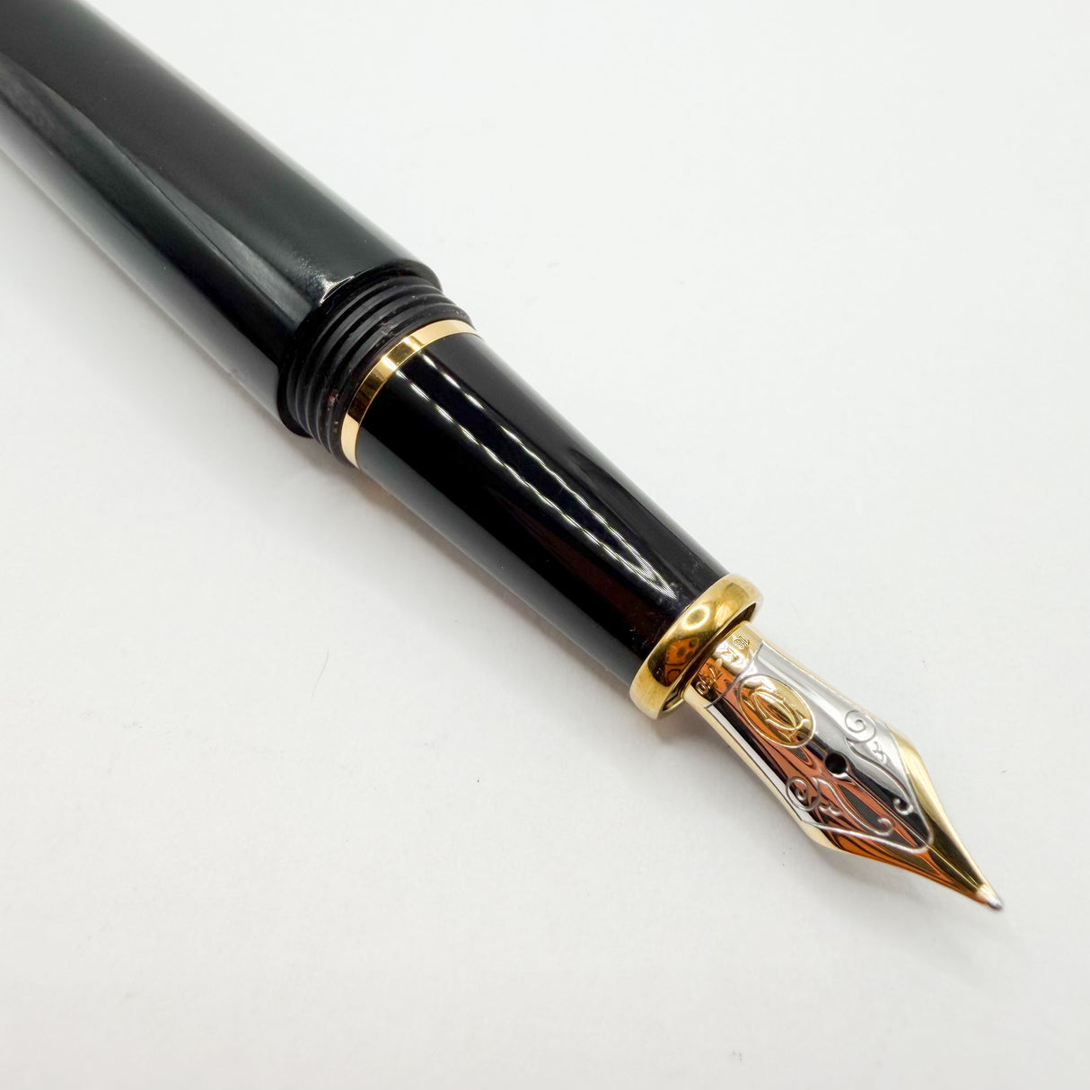 Cartier Diabolo Black Composite Fountain Pen - Medium 18kt Gold Nib