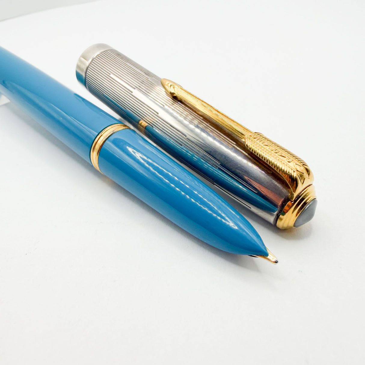 Parker 51 Special Edition Sterling Silver & Vista Blue Fountain Pen - Medium 18kt Gold  Nib