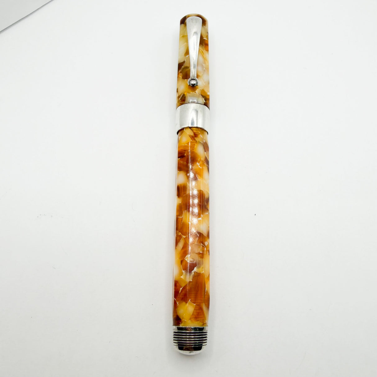 Montegrappa Harmony "Bassano Parchment" Facetted Fountain Pen - Extra Fine 18kt Gold Nib