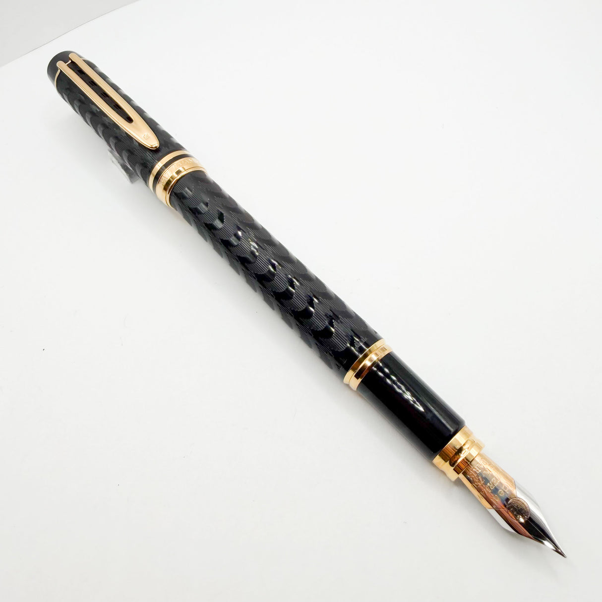 Waterman Man 100 Opera Black Chased  Fountain Pen - Fine 18kt Gold Nib