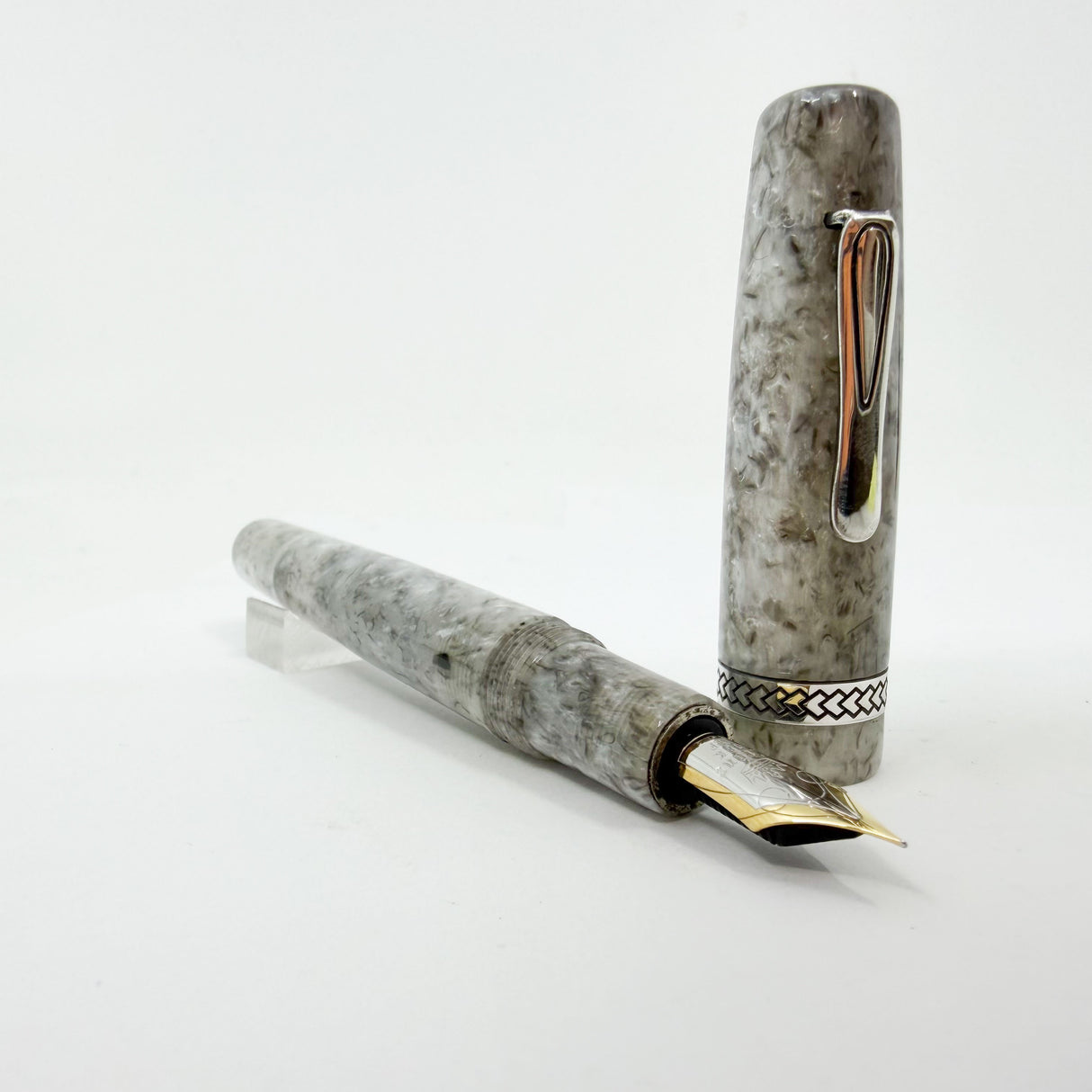 Krone Vintage Stretch "Flannel" Fountain Pen - Extra Fine 18kt Gold Nib