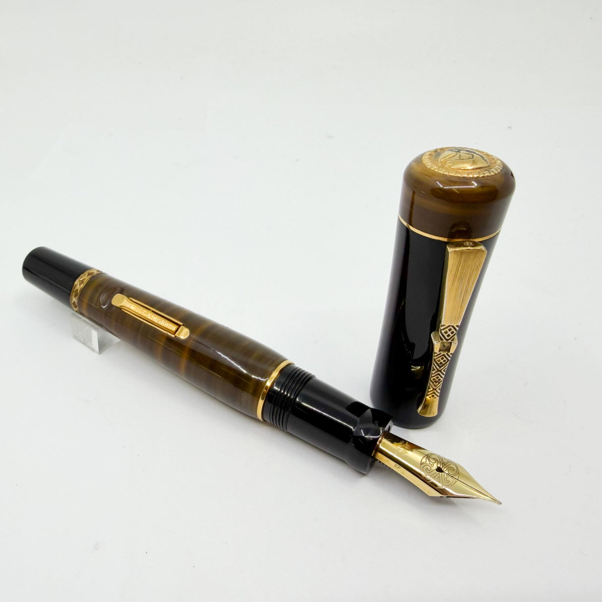 Delta Indios Indigenous People Lever Fill Fountain Pen Special Limited Edition - Extra Fine 18kt Gold Nib
