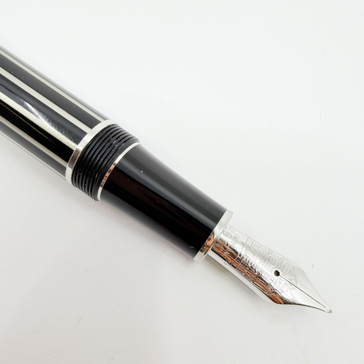 Montblanc Thomas Mann Writer's Limited Edition Fountain Pen - Medium 18kt Gold Nib