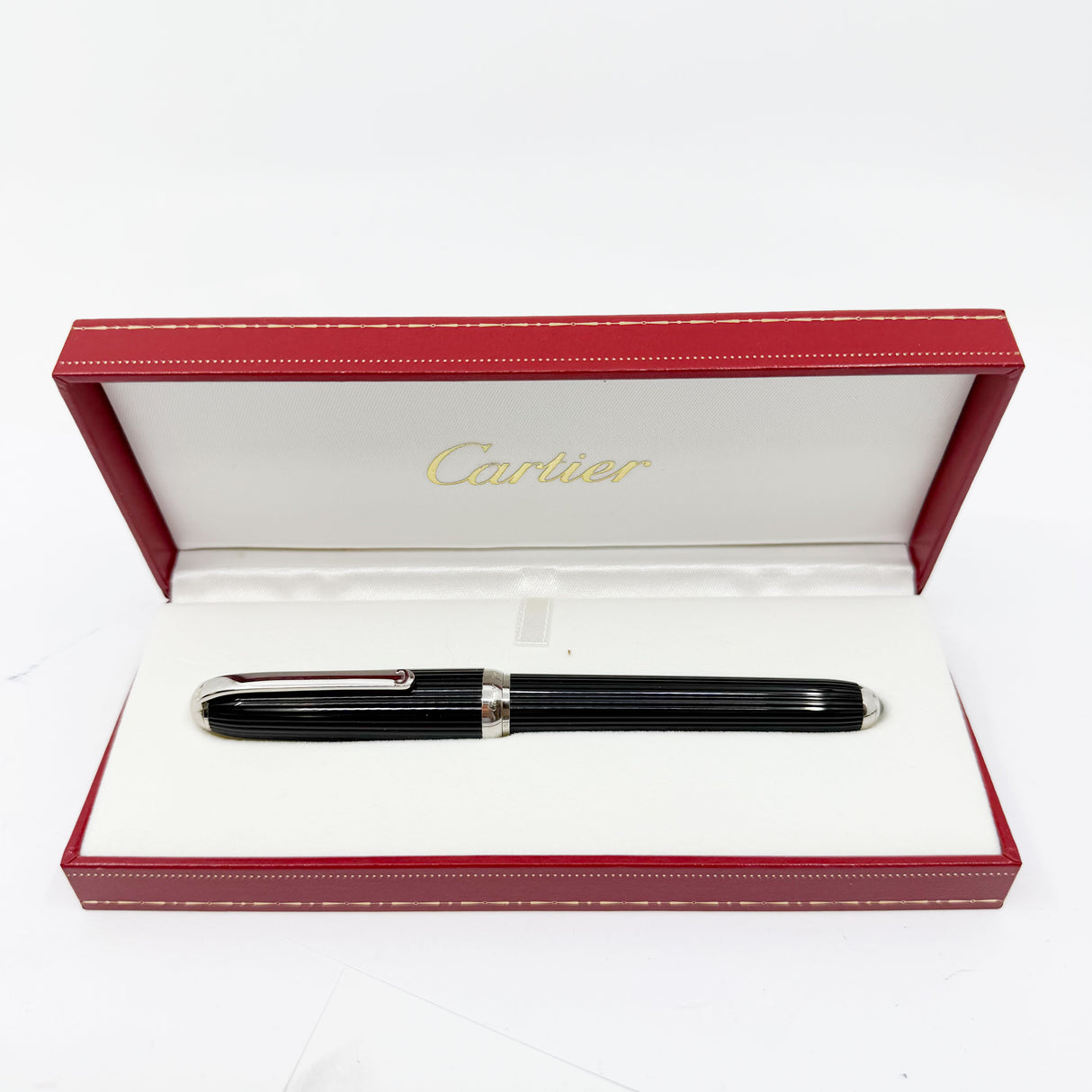 Cartier - Louis Cartier Black Composite Ribbed Fountain Pen - Fine 18kt Gold Nib