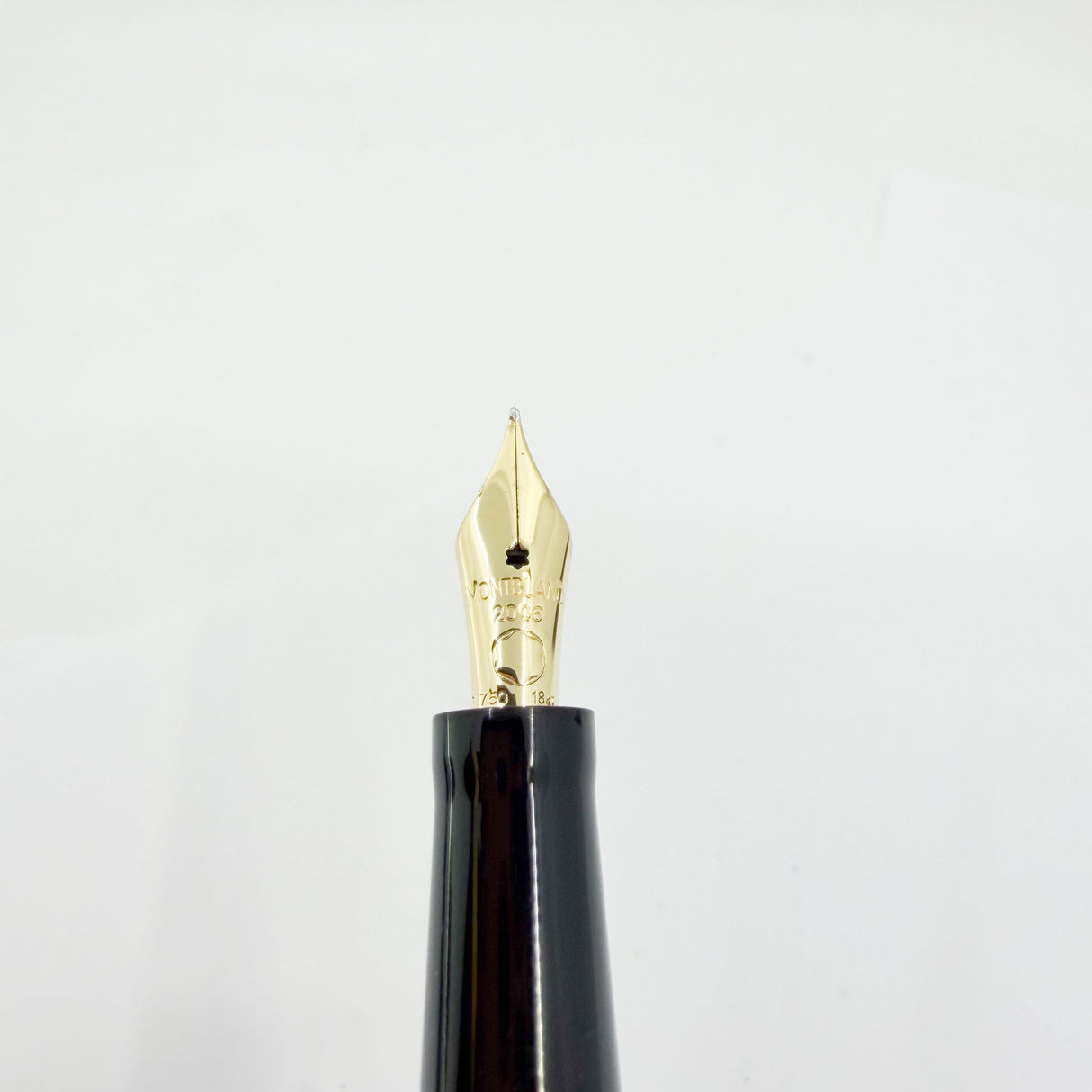 Montblanc Historical Limited Edition Fountain Pen Celebrating its 100th Anniversary - Fine 18kt Gold Retractable Nib