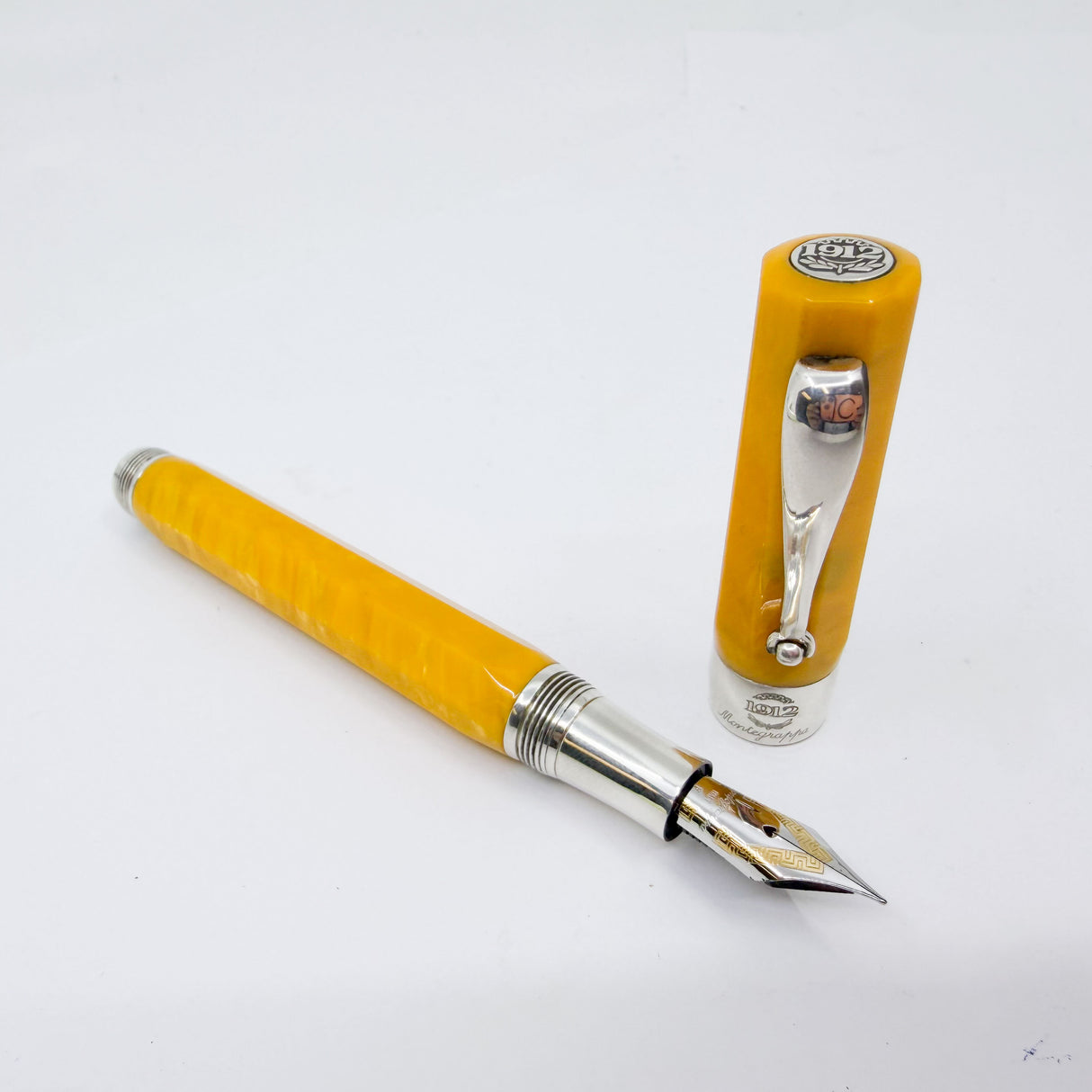 Montegrappa Symphony Lustrous Yellow Celluloid & Sterling Silver Facetted Fountain Pen - Fine 18kt Gold Nib