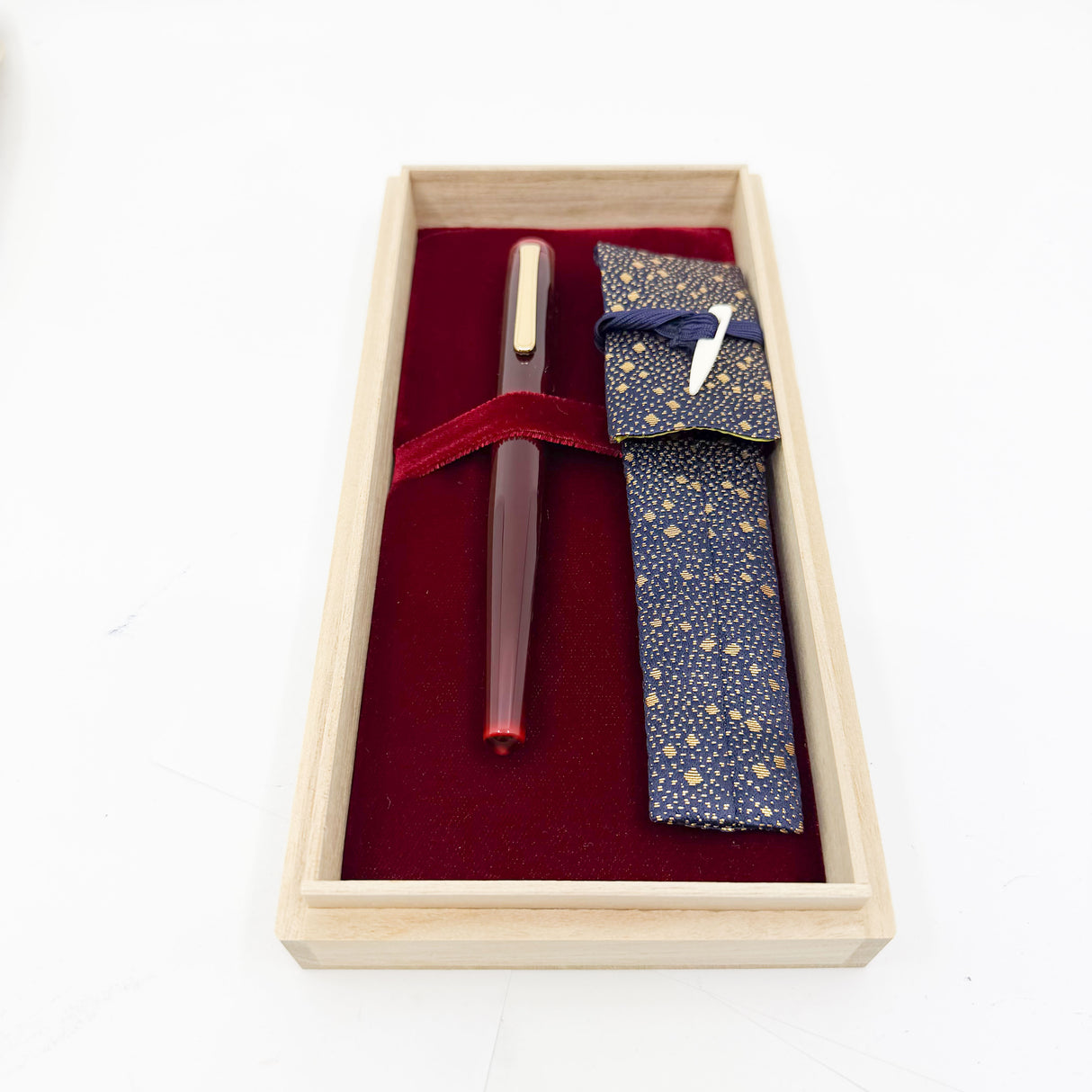 Nakaya Naka-Ai Writer Fountain Pen, Aka Tamenuri, Burgundy/Red Urushi Lacquer - Broad 14kt Gold Nib