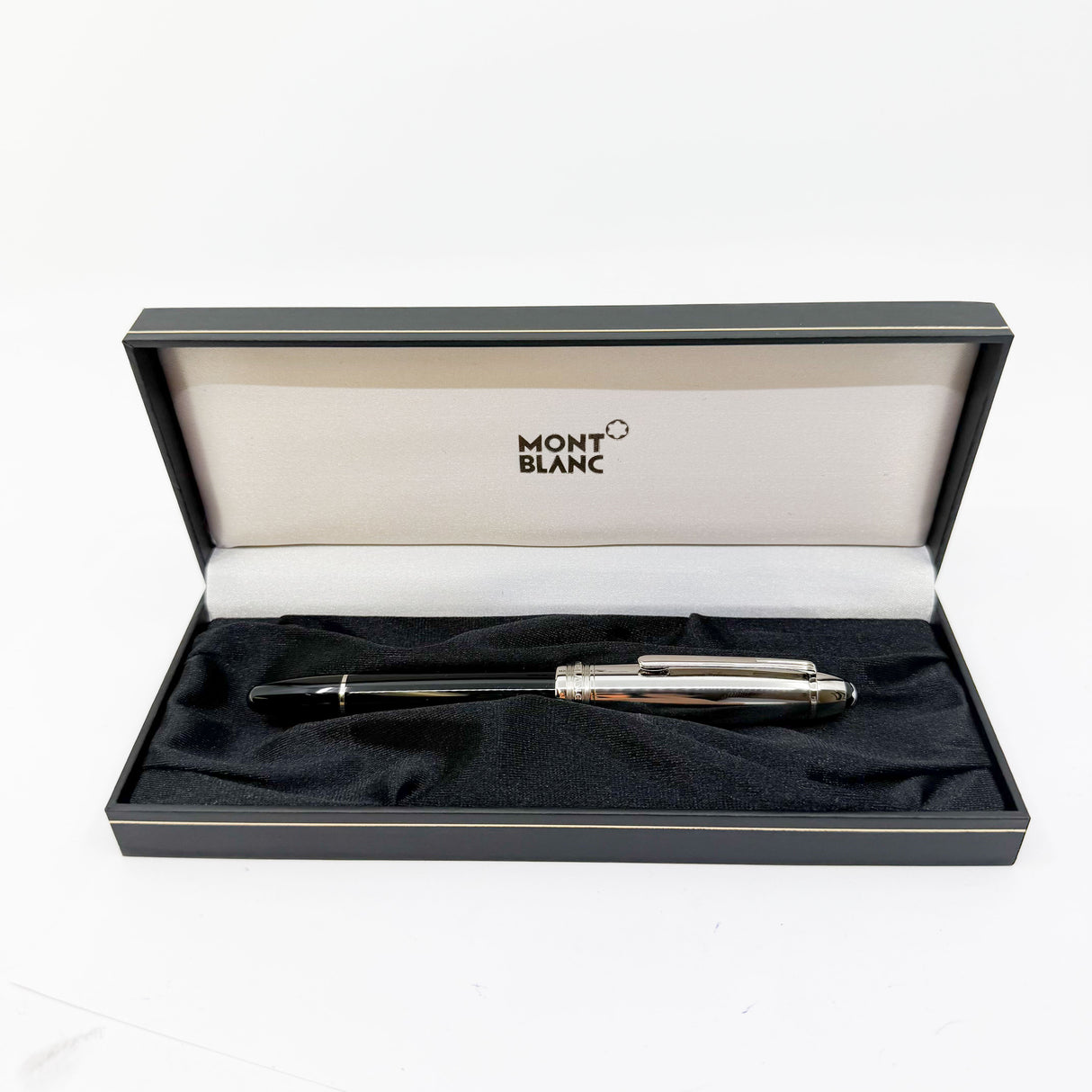 Montblanc Meisterstuck #146 Doue Black with Stainless Steel Cap LeGrand  Fountain Pen - Medium 18kt Gold Nib