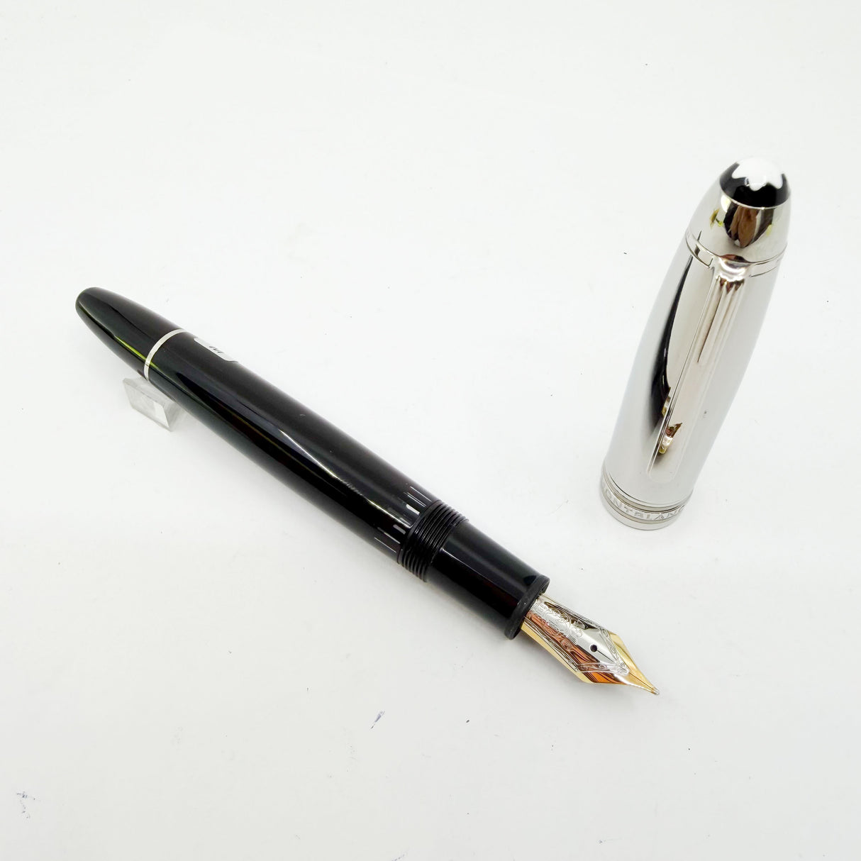 Montblanc Meisterstuck #146 Doue Black with Stainless Steel Cap LeGrand  Fountain Pen - Medium 18kt Gold Nib