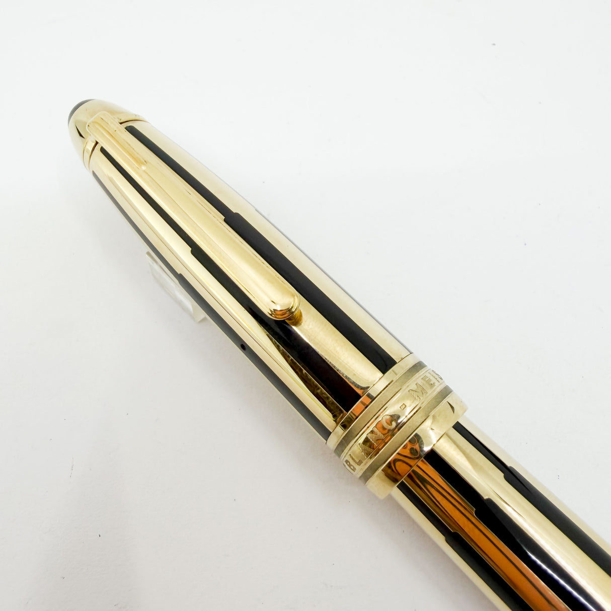 Montblanc Meisterstuck Solitaire  Le Grand 146 Black Resin & Gold Plated Striped Filigree Fountain Pen - Fine 18kt Gold Nib