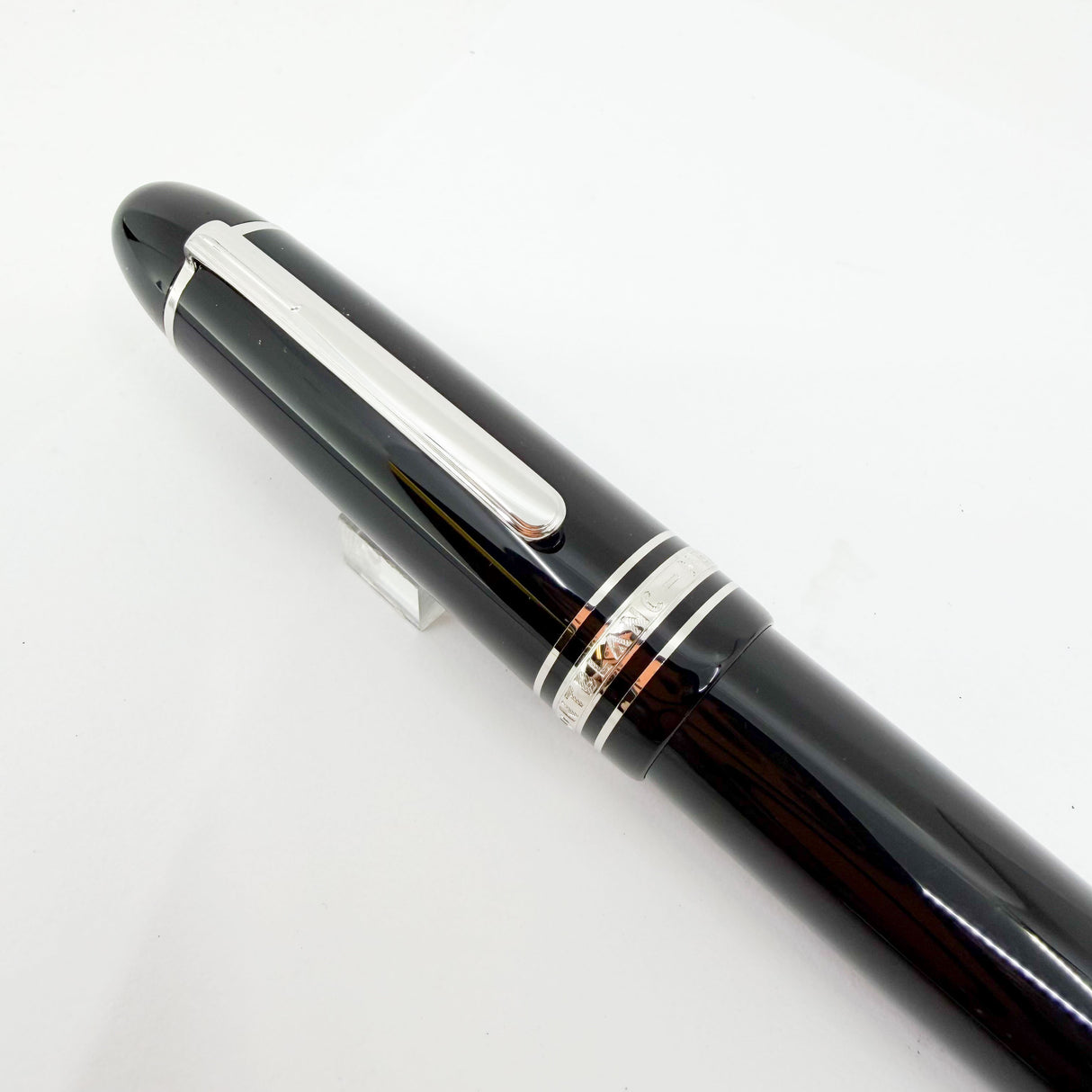 Montblanc Meisterstuck #P149 (Largest) Fountain Pen with Platinum Plated Trim - Fine 18kt Gold Nib