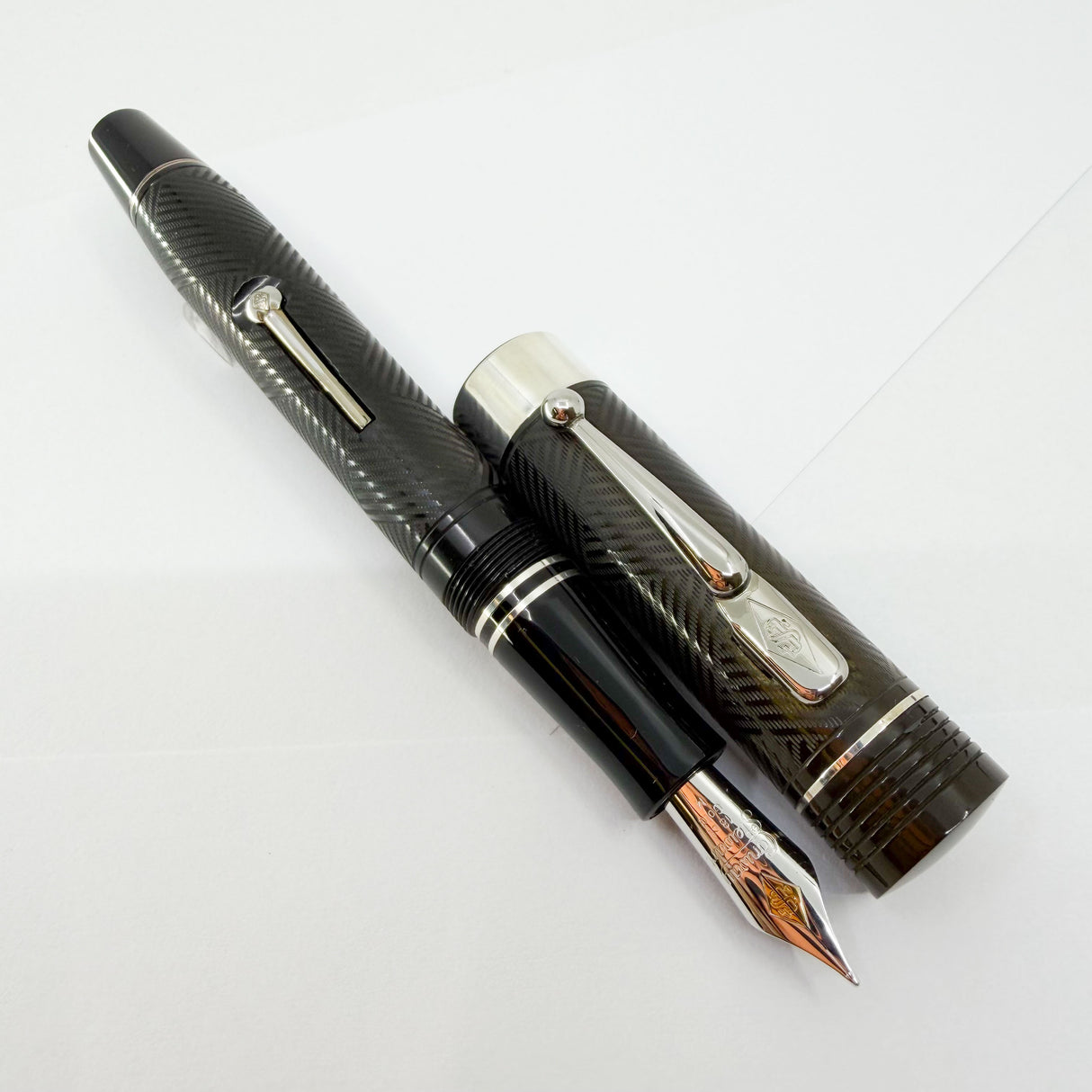 Conway Stewart Churchill Ebonite Collection - Alternating Diagonal Line Pattern Lever-Fill  Fountain Pen - Fine 18kt Gold Nib