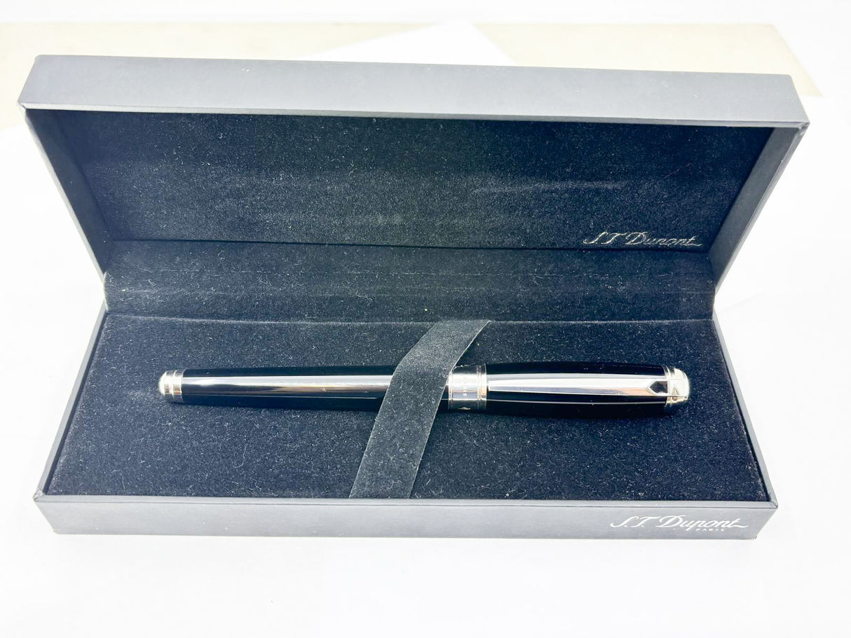 S. T. Dupont  Line D  Eternity Black Lacquer Large Size  Fountain Pen - Palladium Plated Trim - Broad 14kt Gold Nib