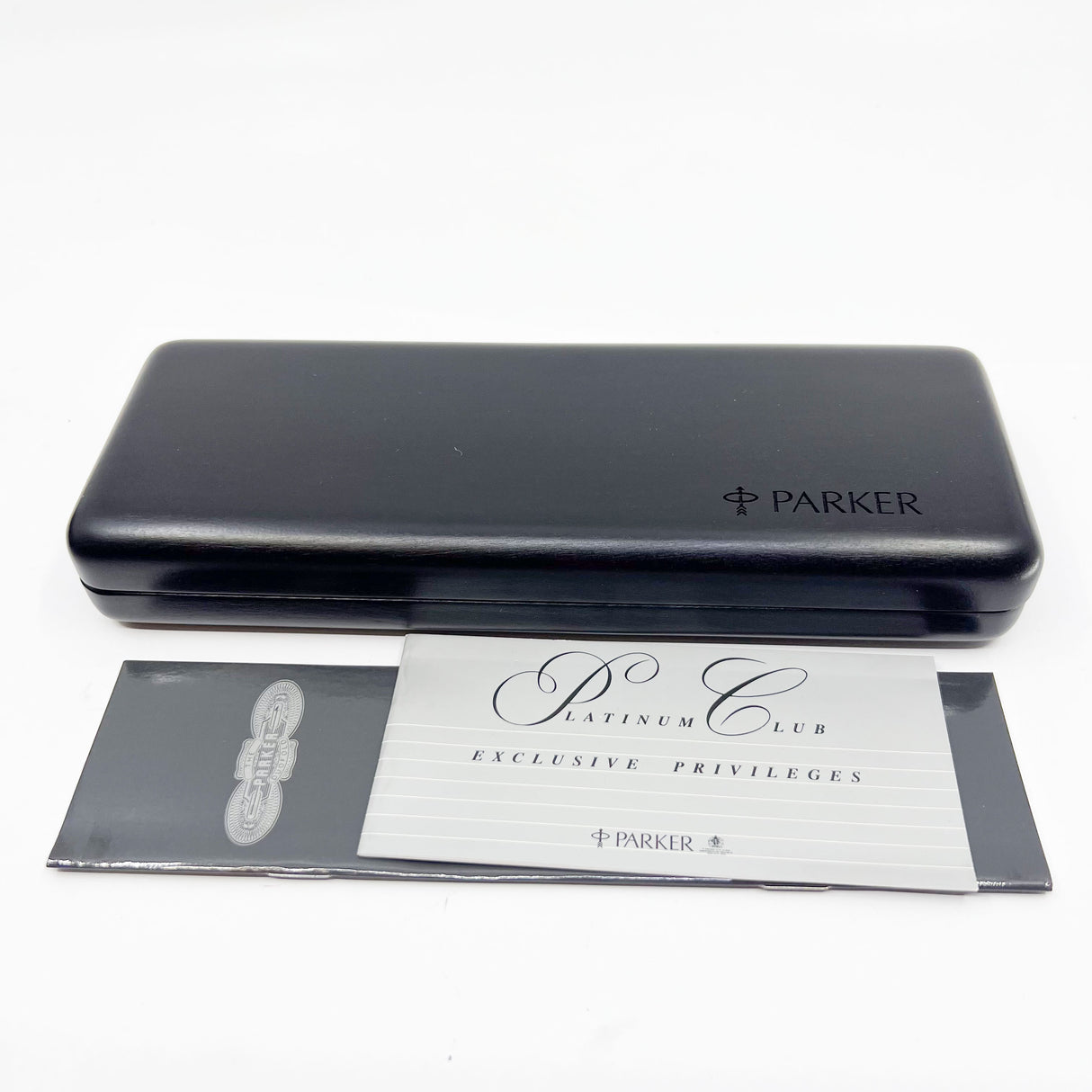 Parker Duofold Centennial (Largest Size) Black & Pearl Fountain Pen  - Fine 18kt Gold Nib
