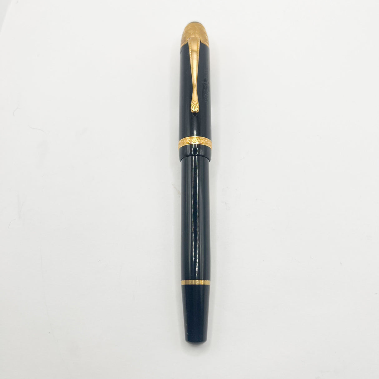 Montblanc Voltaire Writers Series Limited Edition Fountain Pen - Medium 18kt Gold Nib