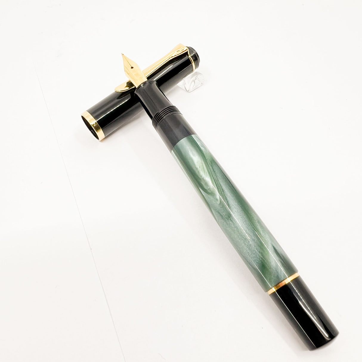 Pelikan Classic M200 Fountain Pen - Black Cap/Marbled Green Barrel